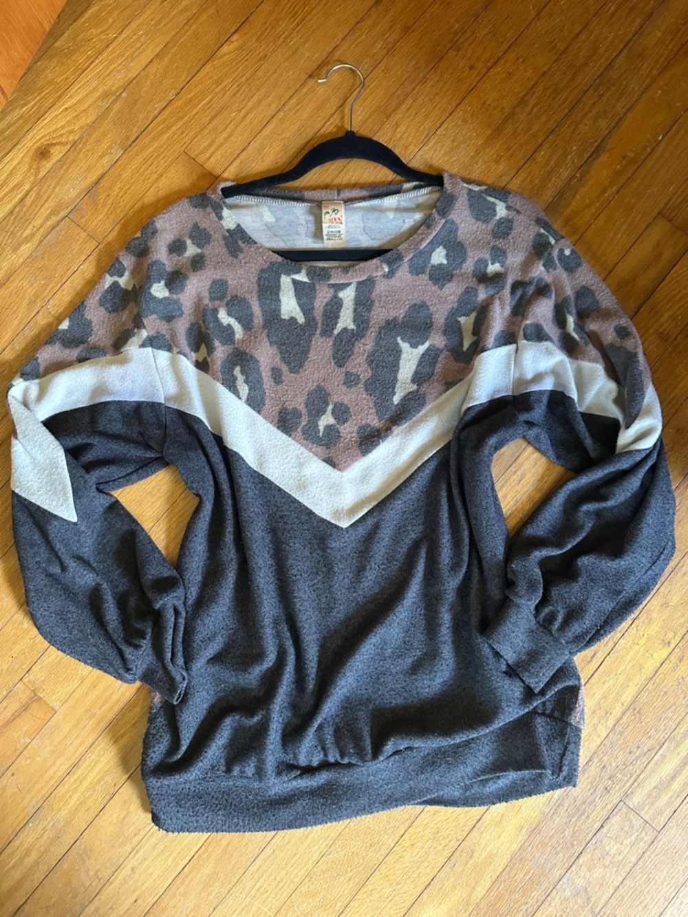 7th Ray Leopard Chevron Pullover - Brown, Gray, Cream